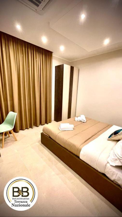 B&B Terrazza Nazionale Наполи Екстериор снимка