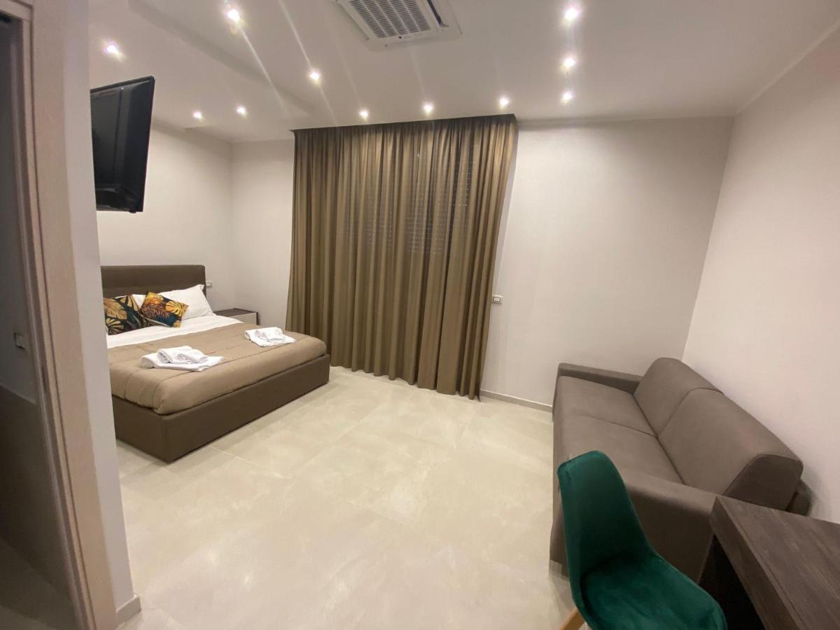 B&B Terrazza Nazionale Наполи Екстериор снимка