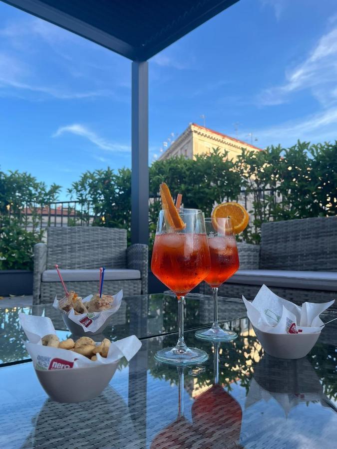 B&B Terrazza Nazionale Наполи Екстериор снимка