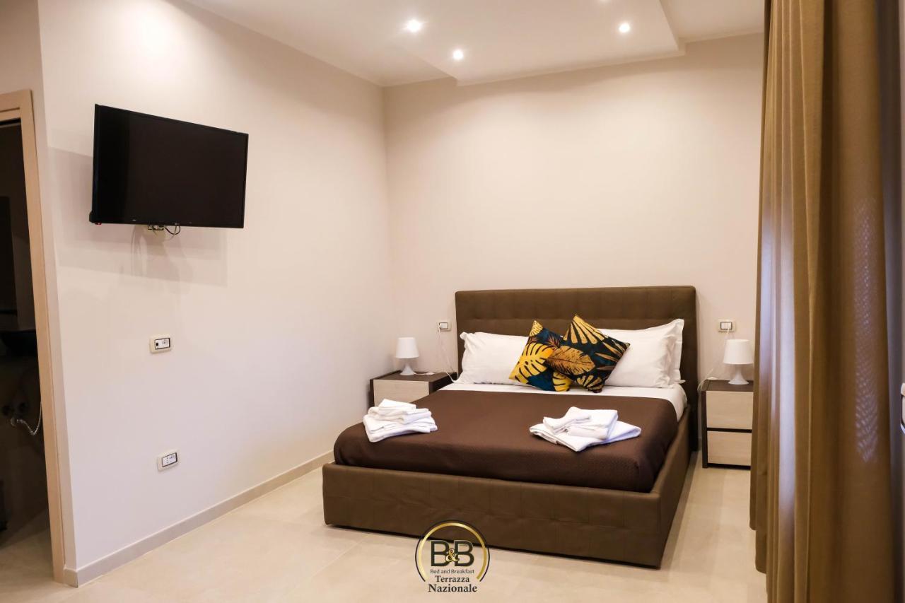 B&B Terrazza Nazionale Наполи Екстериор снимка