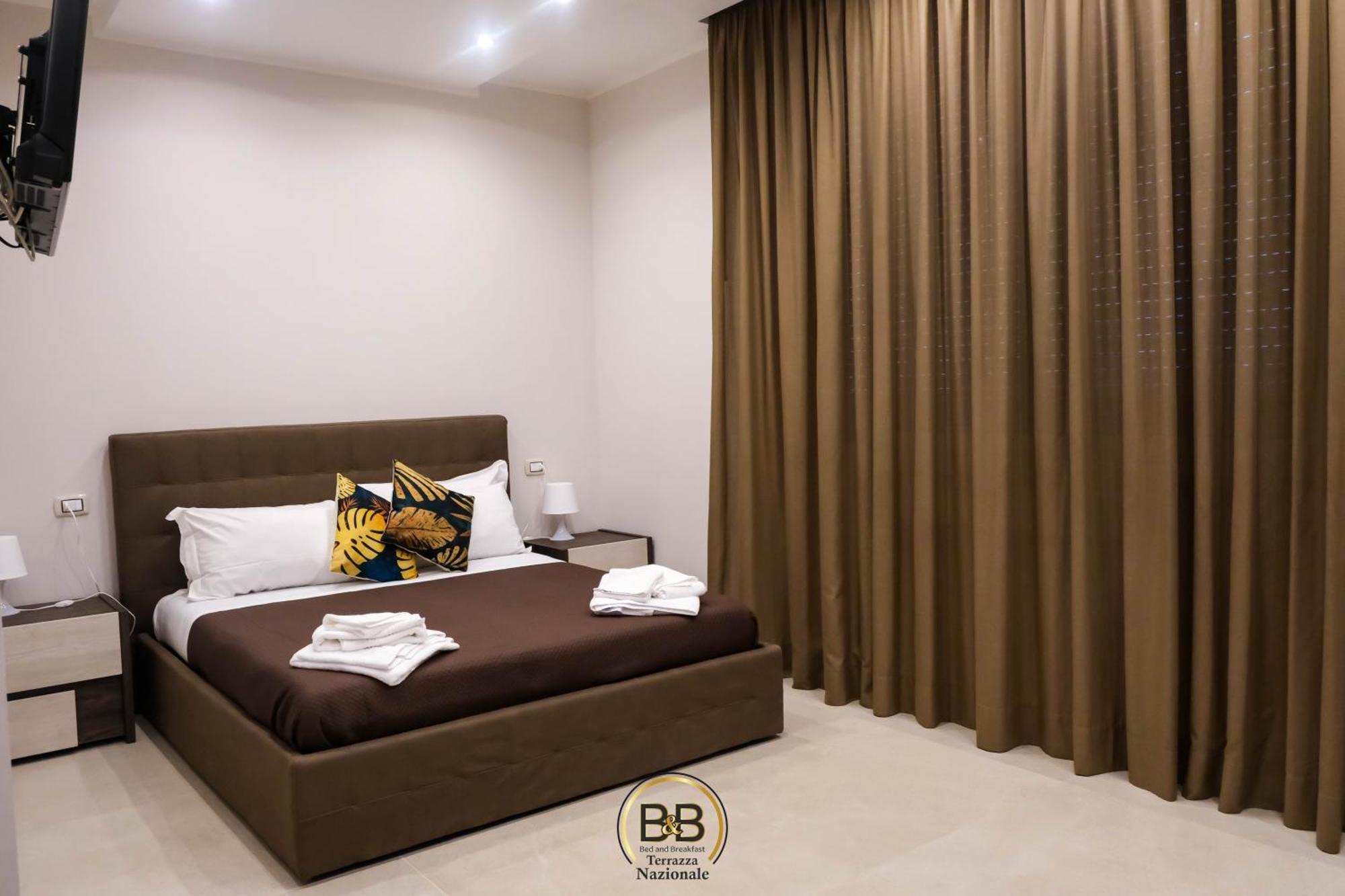 B&B Terrazza Nazionale Наполи Екстериор снимка