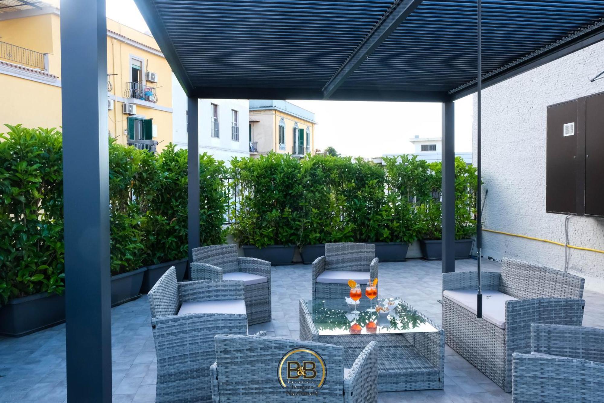B&B Terrazza Nazionale Наполи Екстериор снимка